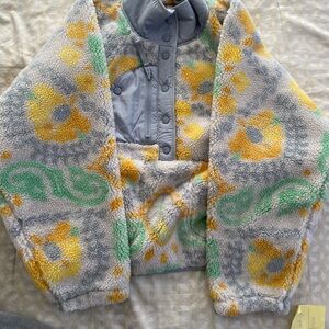 NWOT FP Movement Hit The Slopes Printed Fleece Pullover